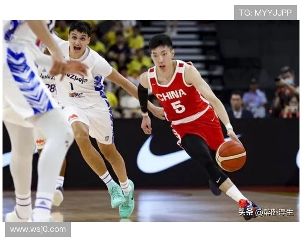 中国男篮热身赛以8分险胜荷兰 余嘉豪砍16分胡明轩得13分廖三宁差点受伤 中国男篮热身赛以8分险胜荷兰 余嘉豪砍16分胡明轩得13分廖三宁差点受伤