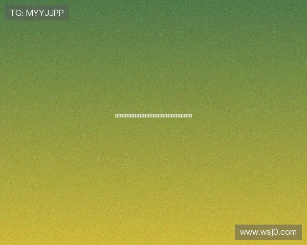 滕哈格使用无人机录制训练视频并通过屏幕与球员深入分析战术演练